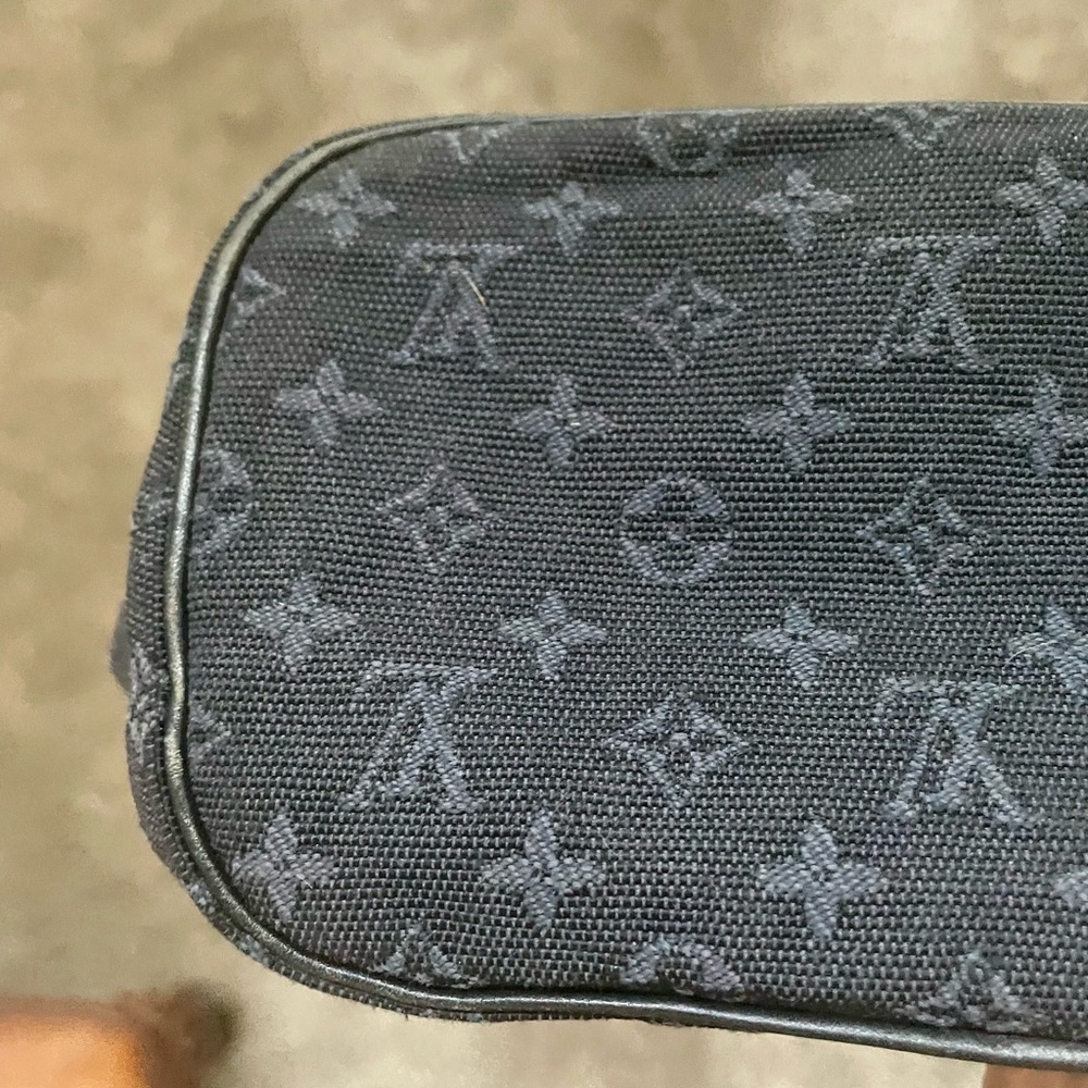 Louis Vuitton Dark blue denim mini Lin Tote with leather trim - Picture 11 of 12
